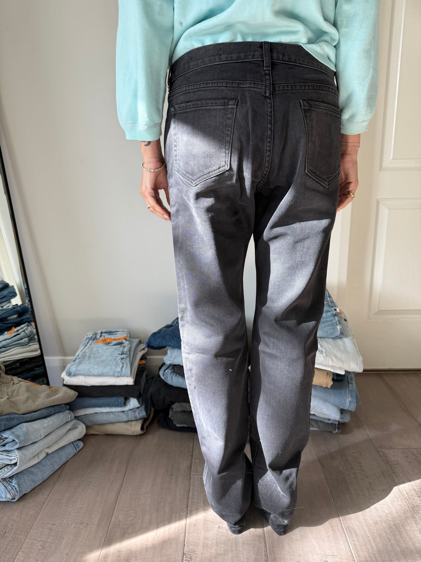 NILI LOTAN - Weston Jean Black Resin Rinse