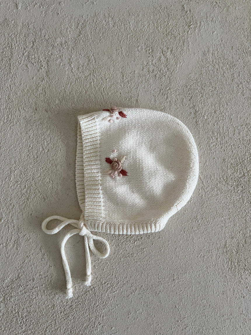 Flower Knit Bonnet