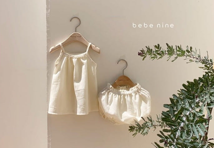 Baby Leila Lace Bloomer Set